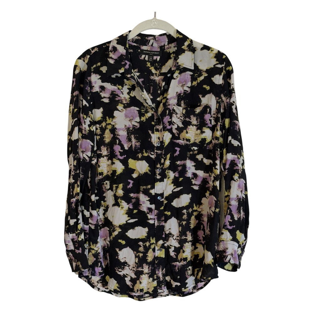 Banana Republic Silk Button Up Women XS Black Purple Floral Abstract Blouse